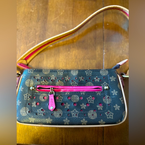 Handbags - Adorable pochette 😍